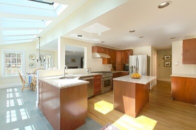 567 Strawberry Hill Rd, Concord, MA 01742 - photo 4