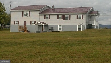 5270 Race Track Rd, Saint Thomas, PA 17252 - photo 2