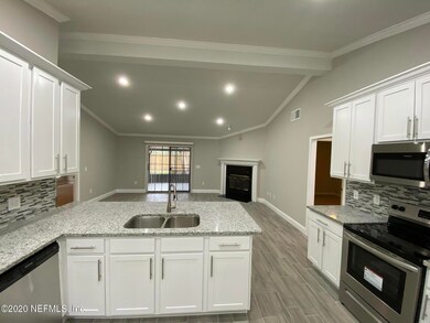 3955 Hunters Lake Cir E, Jacksonville, FL 32210 - photo 7