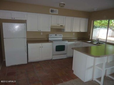 645 W Portobello Ave, Mesa, AZ 85210 - photo 4