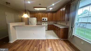 24 Ellington Dr, Columbus, NJ 08022 - photo 5