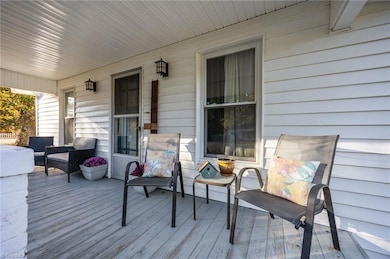 106 Crestwood Cir, High Point, NC 27260 - photo 7