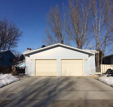 1910 Continental Dr, Grand Forks, ND 58201 - photo 5