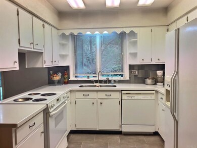 5003 N Cornwall Dr, Muncie, IN 47304 - photo 6