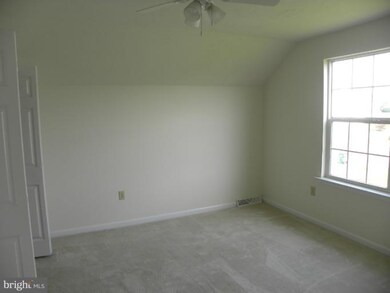 1332 Nighthawk Ln, Chambersburg, PA 17202 - photo 6