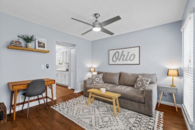 2424 Mills Fall Dr, Hilliard, OH 43026 - photo 2