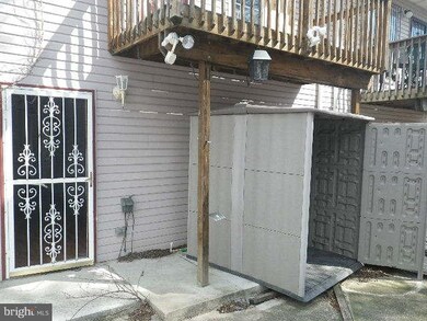 2218 Brunt St, Baltimore, MD 21217 - photo 7