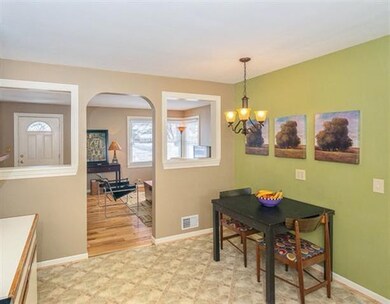 754 Flanders St, Chelsea, MI 48118 - photo 7