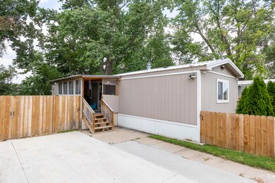 3506 John St, Council Bluffs, IA 51501 - photo 2