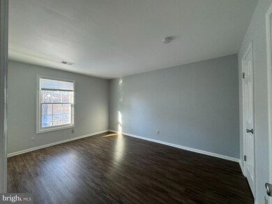 862 Quince Orchard Blvd unit 202, Gaithersburg, MD 20878 - photo 3