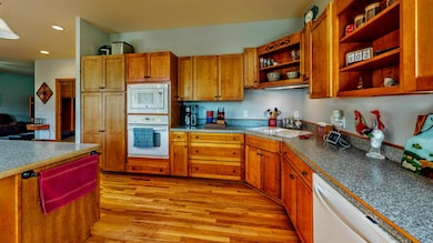 615-Fairway-Circle-Kitchen