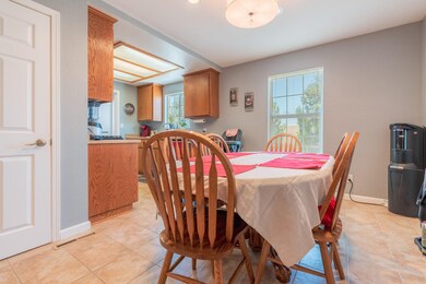 6275 Holiday Ave, Rosamond, CA 93560 - photo 7