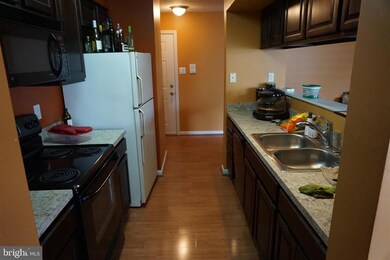 7844 Cornerstone Way unit 8, Windsor Mill, MD 21244 - photo 5