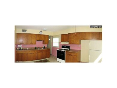 2nd Kitchen View