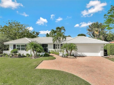 79 Burning Tree Dr, Naples, FL 34105 - photo 2