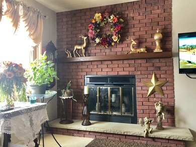 1945 Apache Rd, Waukegan, IL 60087 - photo 7