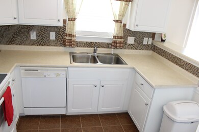 310 Primrose Ln, Winterville, NC 28590 - photo 5