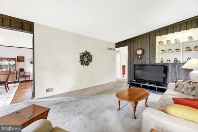 6827 Queens Ferry Rd, Baltimore, MD 21239 - photo 5