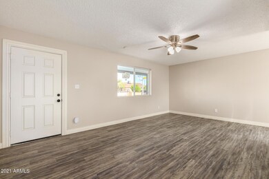 5803 W Wilshire Dr, Phoenix, AZ 85035 - photo 4