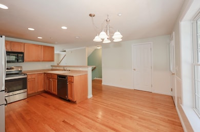 48 Mulberry St unit 2, Concord, NH 03301 - photo 3