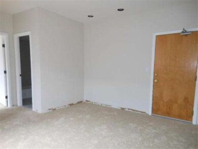 Whittemore Mills unit 320, Quincy, MA 02170 - photo 2