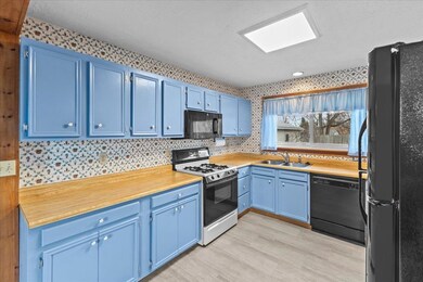 96 Gazo Ave, Burlington, VT 05408 - photo 5