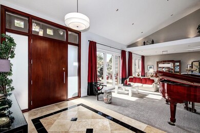 6 Front Door from Living Room