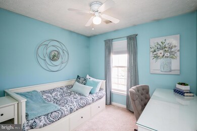 9805 Finsbury Rd, Rosedale, MD 21237 - photo 7