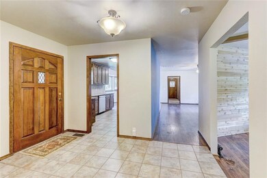 4500 Tall Oaks Ct, Edmond, OK 73025 - photo 5