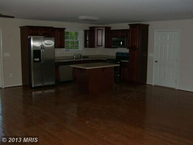 40330 Half Moon Cir, Mechanicsville, MD 20659 - photo 3