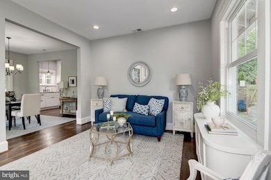 7515 Carroll Ave, Takoma Park, MD 20912 - photo 2