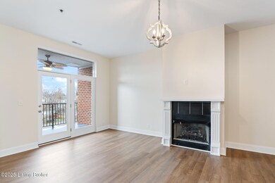 2011 Frankfort Ave 312-19