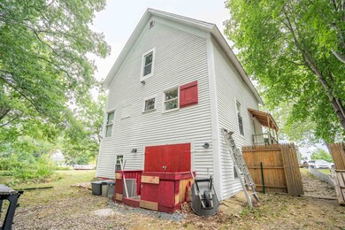 34 Bridge St, Pittsfield, NH 03263 - photo 2