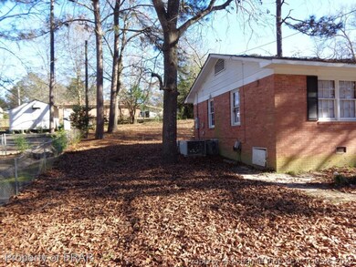 7560 Carrollburg Dr, Fayetteville, NC 28303 - photo 2