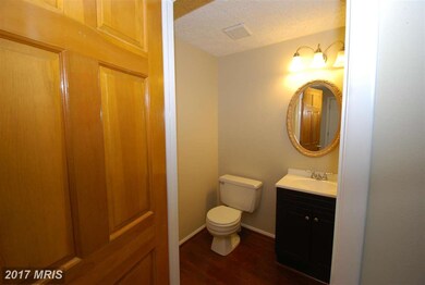 11716 Rosearbor Ct, Germantown, MD 20876 - photo 3