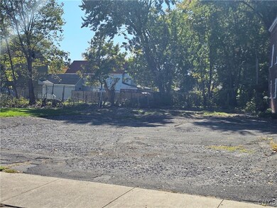 1039 Columbia St, Utica, NY 13502 - photo 7