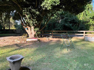 24561 Peavy Ln, Robertsdale, AL 36567 - photo 7