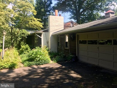 2729 Furlong Rd, Doylestown, PA 18902 - photo 2