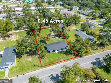 210 W Graham St, Mc Rae, GA 31055 - photo 5