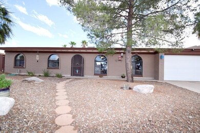 9422 E Deer Trail Place