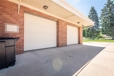 Attached 2 car, 2 port garage