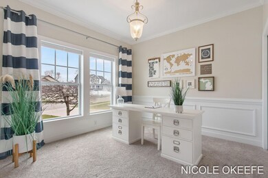 Bright front facing office