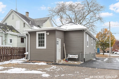 1212 Princeton Ave, Kalamazoo, MI 49007 - photo 6