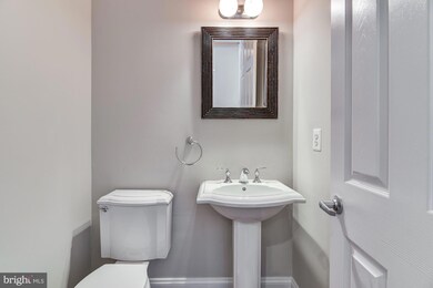 611 Hurdle Mill Place, Gaithersburg, MD 20877 - photo 7