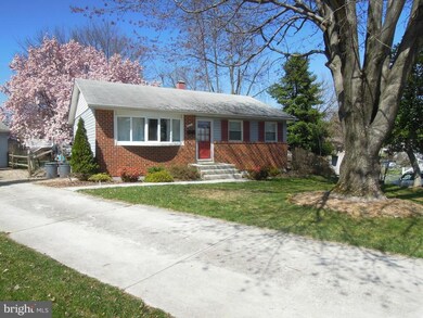 800 Holly Hill Ct, Reisterstown, MD 21136 - photo 2