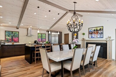 08 - Dining-Kitchen