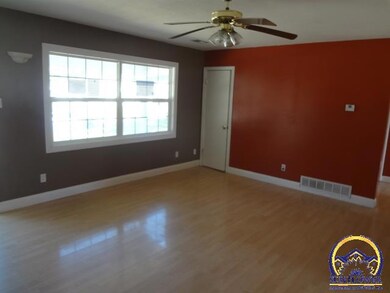 1213 SW Armagh St, Topeka, KS 66611 - photo 2