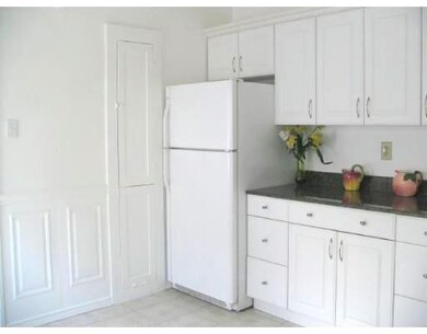 671 Hammond St unit 2, Chestnut Hill, MA 02467 - photo 6