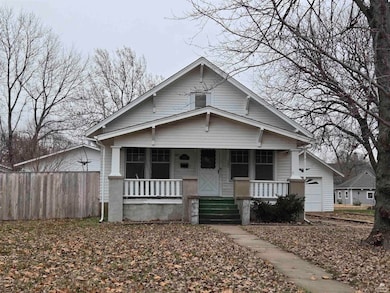 305 N Rogers Ave, Abilene, KS 67410 - photo 2