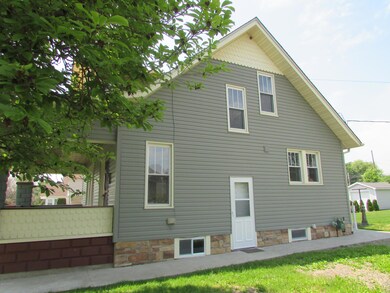 1031 E Front St, Berwick, PA 18603 - photo 5